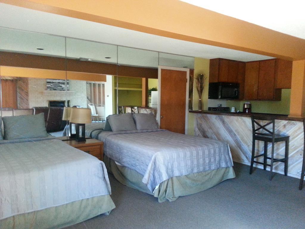 Lodge At Turkey Cove Canyon Lake Quarto foto